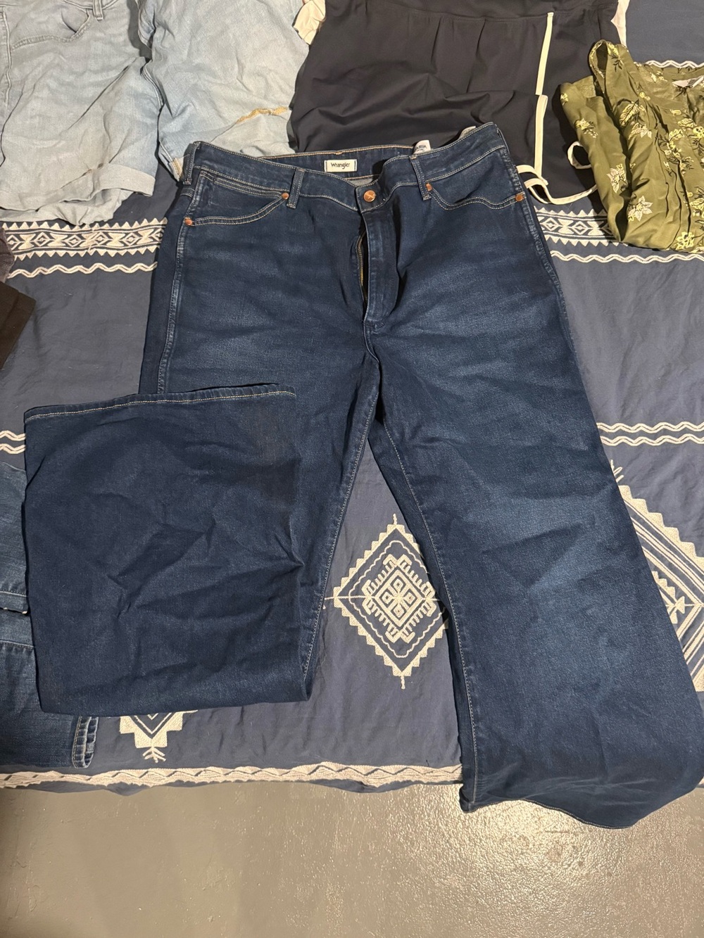 Wrangler Dark Blue Bellbottom Jeans